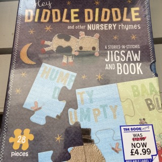 Book and Jigsaw - hey Diddle Diddle