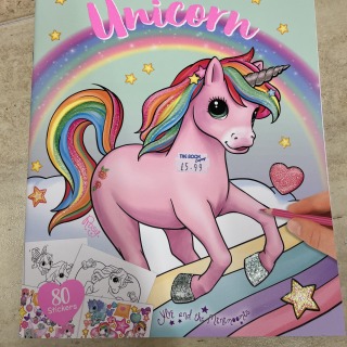 Create your Unicorn book by Depesche