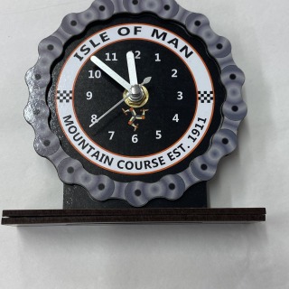 Desk clock. TT bike chain design