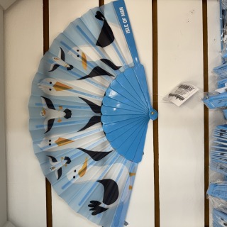 Seagull hand fan