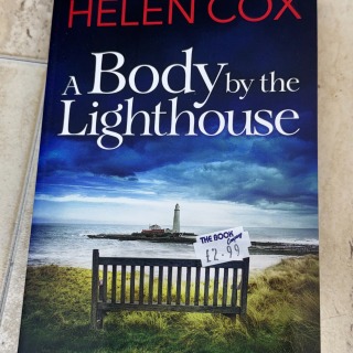 Helen Cox - A Body by the Lighthouse