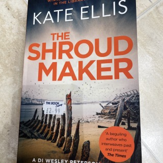 Kate Ellis - The Shroud Maker