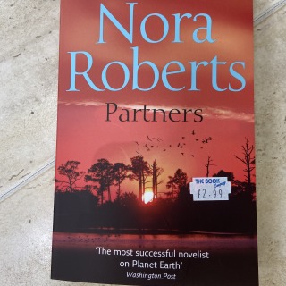 Nora Roberts - Partners