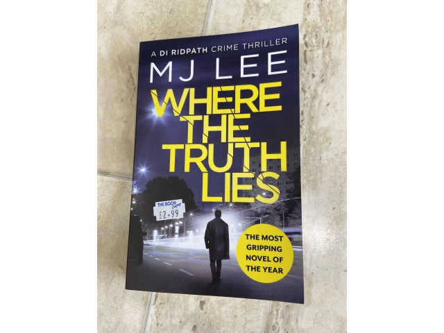 M J Lee Where The Truth Lies Paperback Novels Isle Of Man Souvenirs