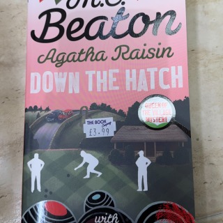 M.C.Beaton - Down the Hatch
