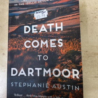 Stephanie Austin - Death Comes to Dartmoor